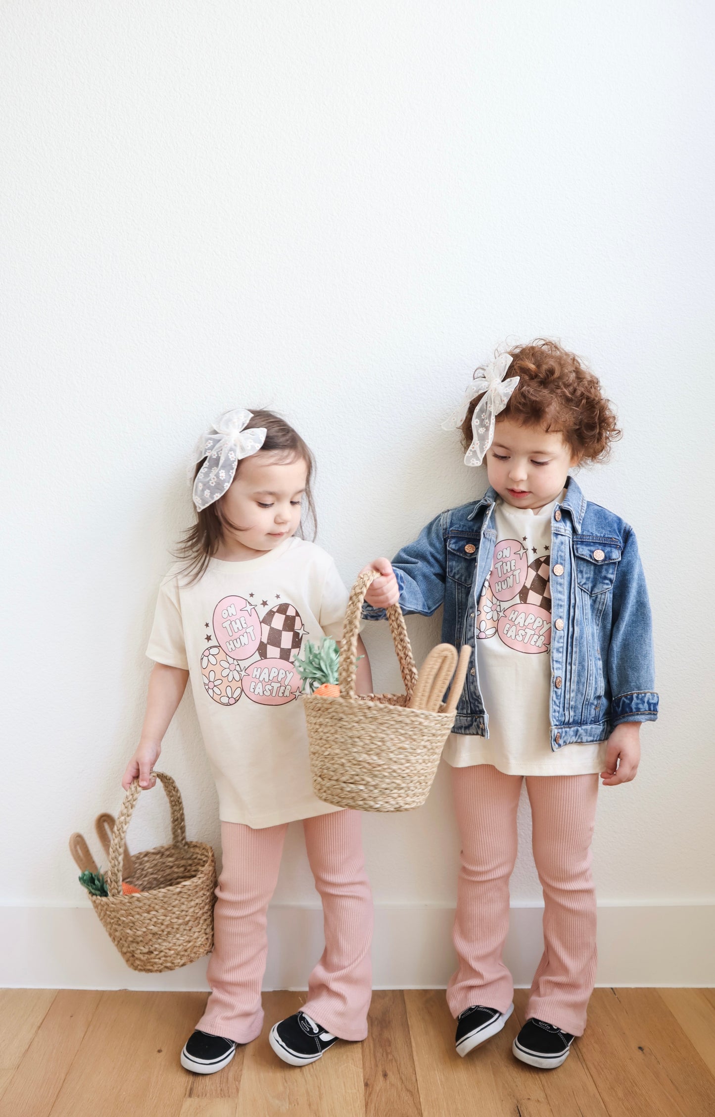 On the Hunt-Holiday Graphic Tee