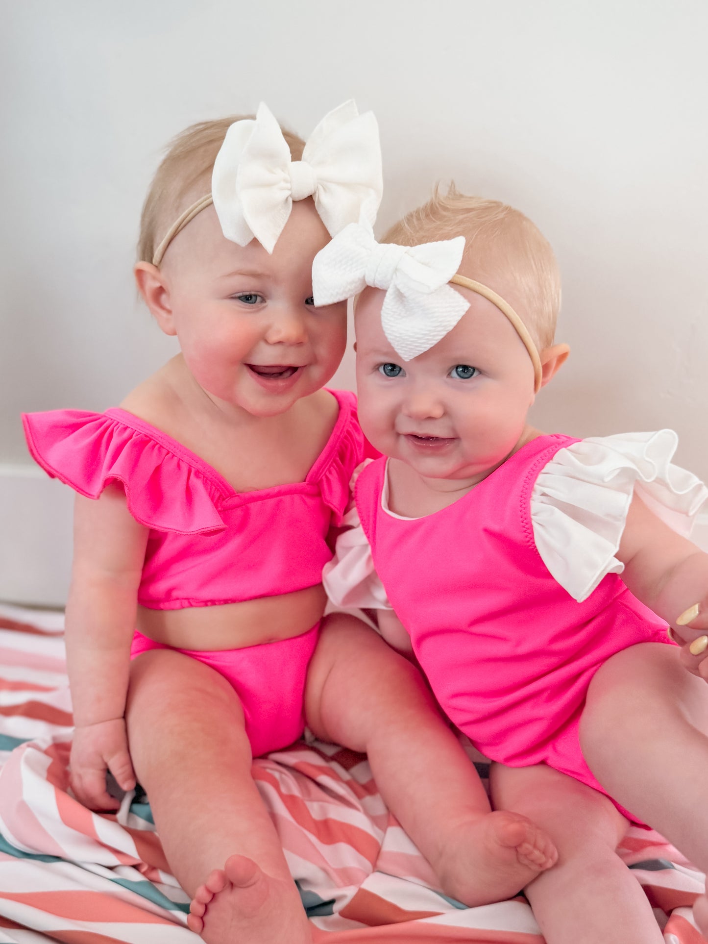 PUT A BOW ON IT - PINK & WHIITE SWIMSUIT